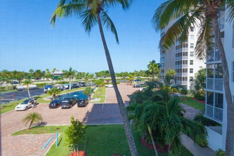 Resortquest At Bonita Beach And Tennis Club Боніта-Спрінгс Екстер'єр фото